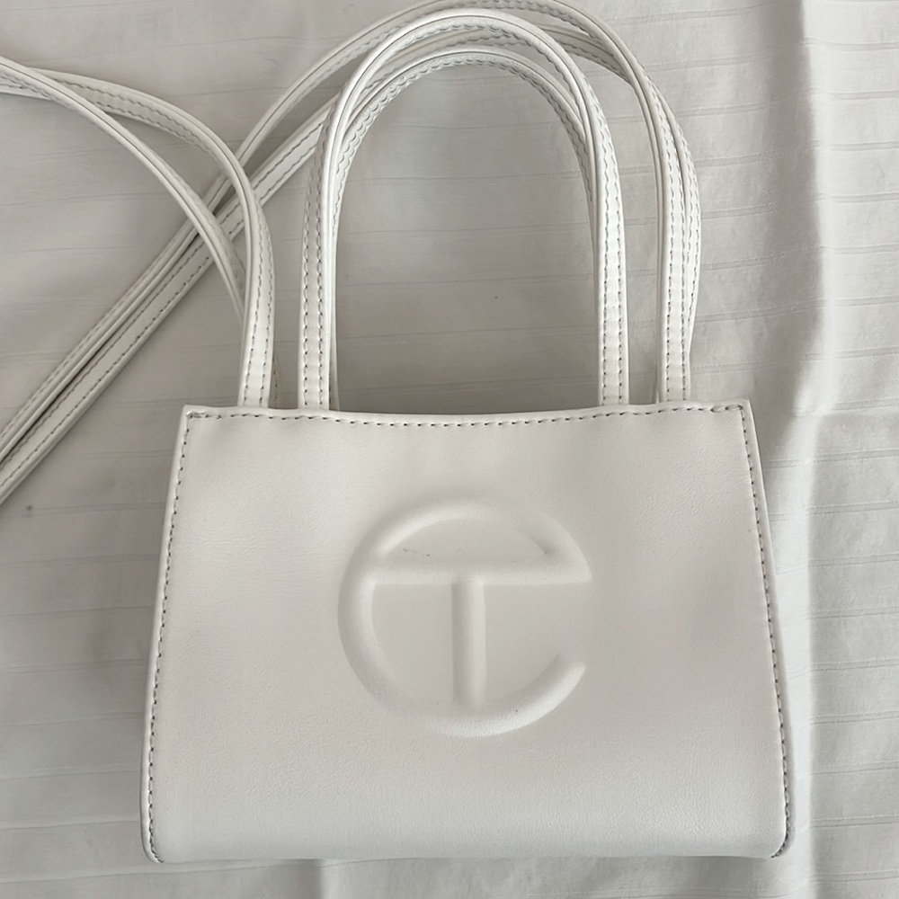 💜💗💚Telfar Small white Shopping Bag💜💗💚